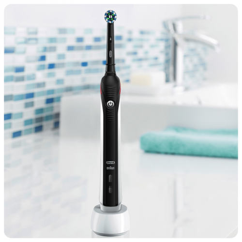 Oral-B PRO 750 Black (Oralcrossb.png)