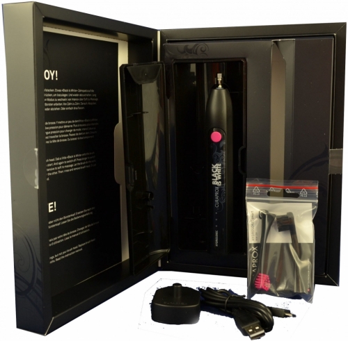 Curaprox Hydrosonic Black is White (Curaprox_5.jpeg)