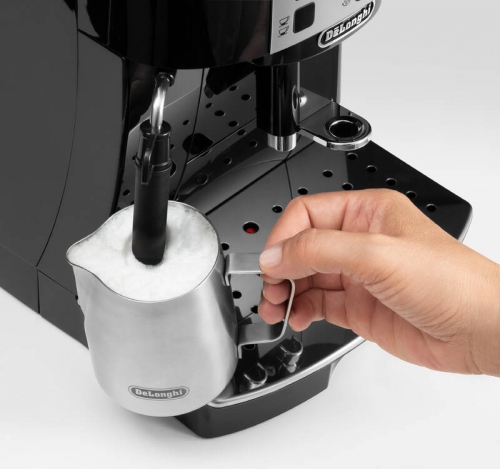 DeLonghi ECAM 22.112 B (DeLonghi_ECAM_22112B_2.jpeg)