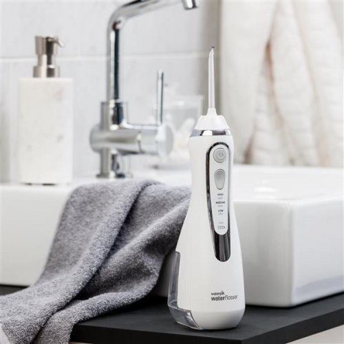 Waterpik WP-580 Cordless Advanced 2.0 (white-cordless-advanced-water-flosser-wp-580-in-bathroom..jpg)